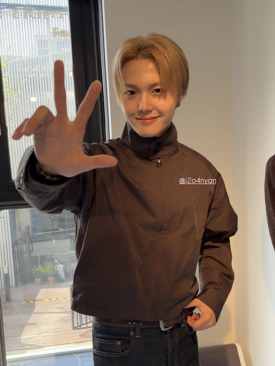 𝓨 ⭐︎ tweet media