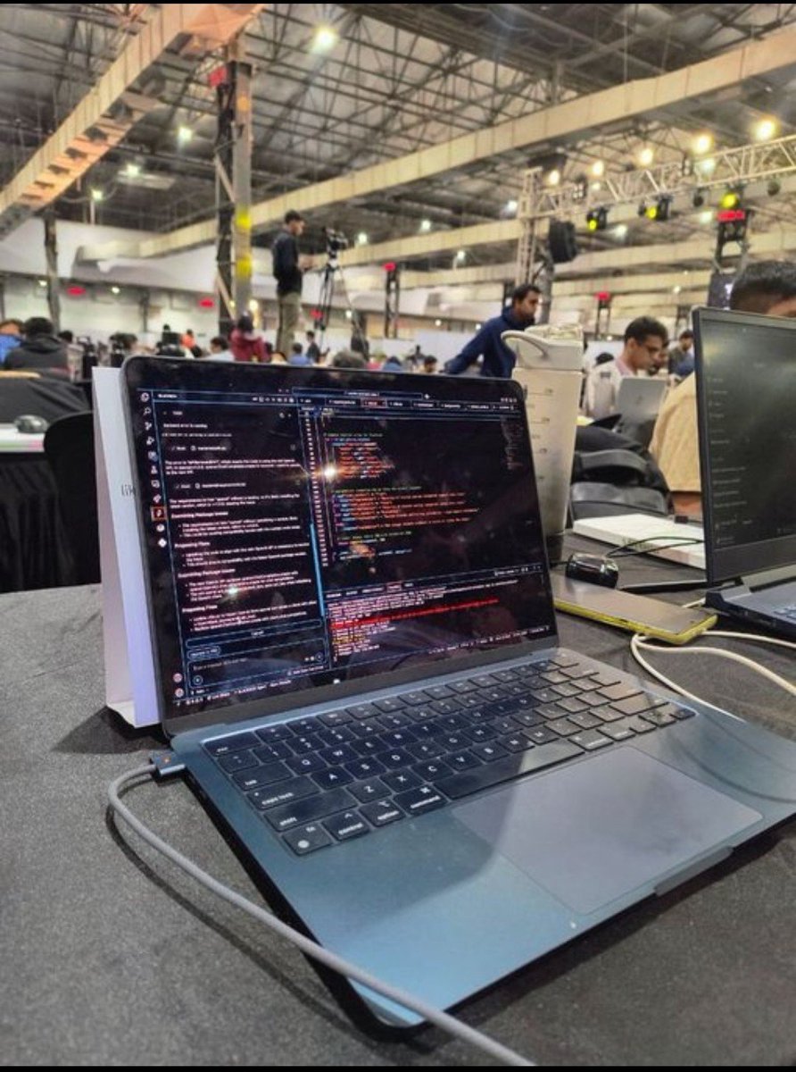 yash.jsx tweet media