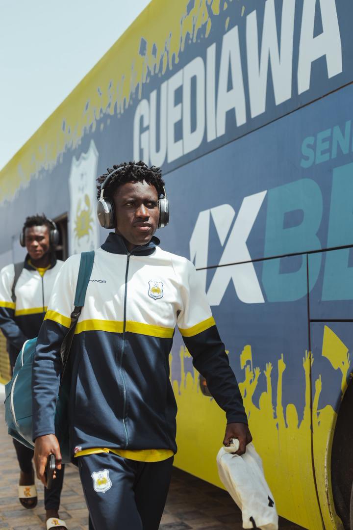 fc_guediawaye's tweet photo. Ready 🟡🔵✌🏾
#guediawayefc #Ligue1SN #AllezLesCrabes #JRFGFC https://t.co/9ASJM0Y5pM