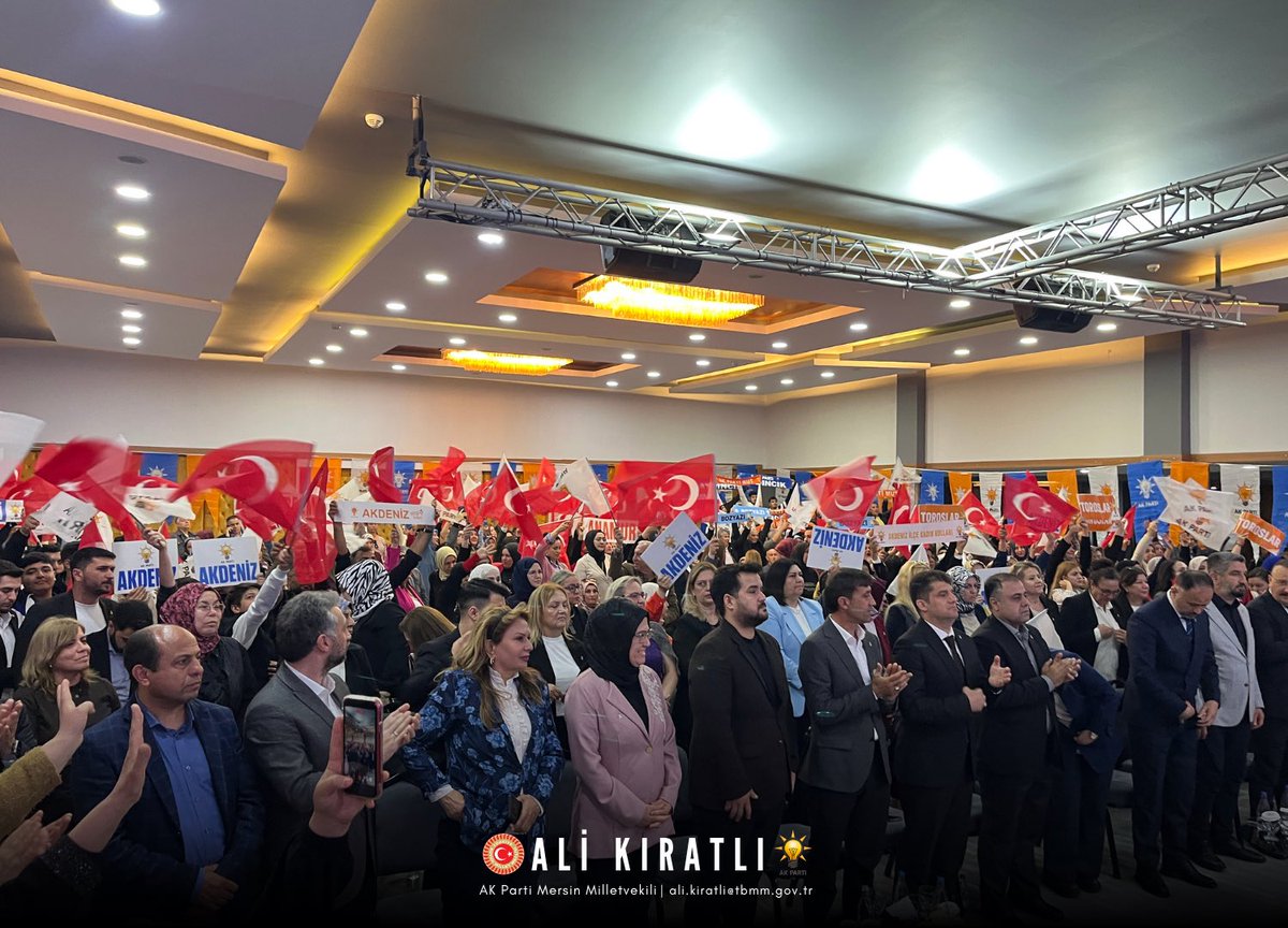 ALKIRATLI's tweet photo. 📍İl Danışma Meclisi Toplantısı | Mersin

Önceki dönem Hazine ve Maliye Bakanımız Sayın Nureddin Nebati, İl Başkanımız Sayın Adem Aldemir, kıymetli milletvekillerimiz, İl Yönetim Kurulu Üyelerimiz, Kadın Kolları İl Başkanımız Sayın Hülya Ekin, Gençlik Kolları İl Başkanımız Sayın Ahmet Karagöz, ilçe başkanlarımız, teşkilat mensuplarımız, meclis üyelerimiz ve mahalle başkanlarımızın yoğun katılımıyla İl Danışma Meclisi Toplantımızı gerçekleştirdik.

Teşkilatımızın gücünü, birlik ve beraberlik ruhunu bir kez daha ortaya koyduğumuz toplantımızda; yürüttüğümüz çalışmalar, hedeflerimiz ve Mersin’imize kazandıracağımız projeler üzerine kapsamlı değerlendirmelerde bulunduk.

Aynı dava etrafında kenetlenmiş büyük bir aile olarak, kararlılıkla yolumuza devam ediyoruz. Rabbim birlik ve beraberliğimizi daim eylesin, toplantımızın hayırlara vesile olmasını diliyorum.

#AKParti
#Mersin
#BizBüyükBirAileyiz
#BirlikVeBeraberlik
#TürkiyeYüzyılı