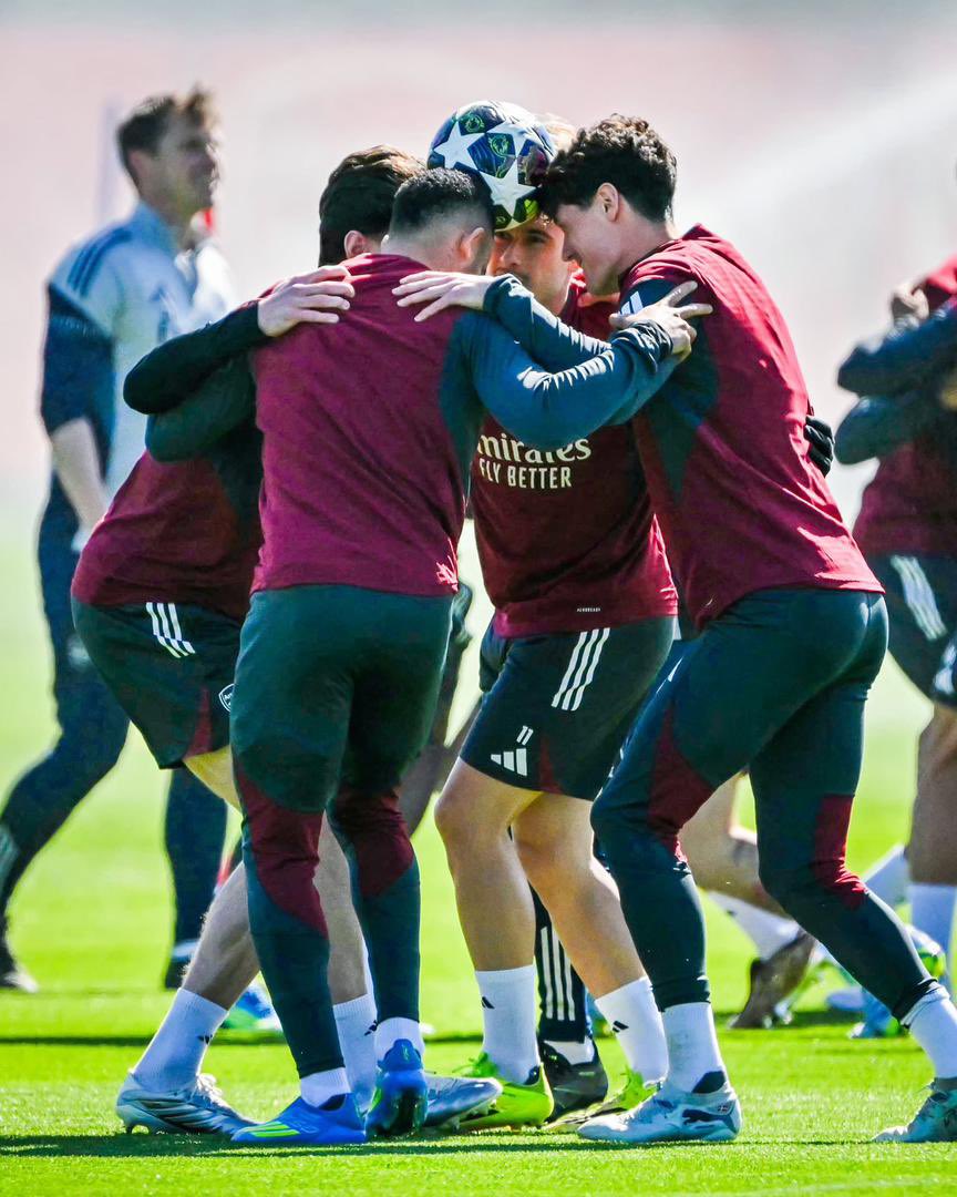 Chapmannho4's tweet photo. All week doing this and you have the goal keeper with the most passes 😂 https://t.co/2AyCvlHsJg