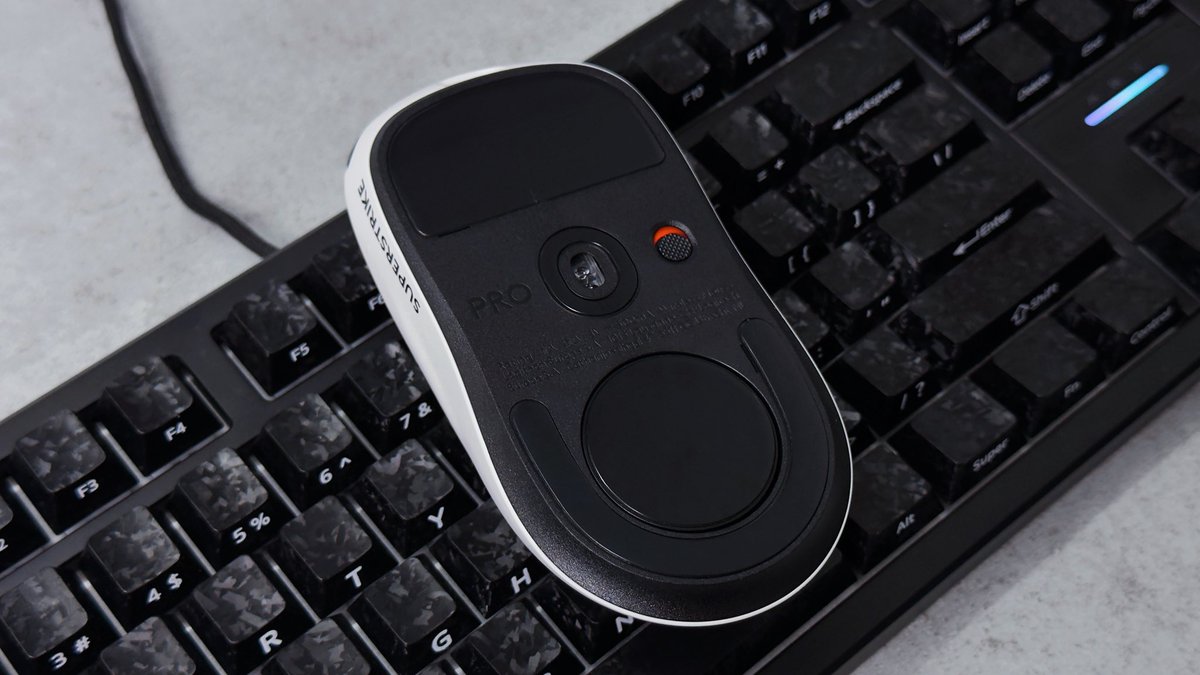 jaxontechhh's tweet image. Logitech PRO X2 SUPERSTRIKE — new era of Rapid Trigger mice ⚡️ #logitech