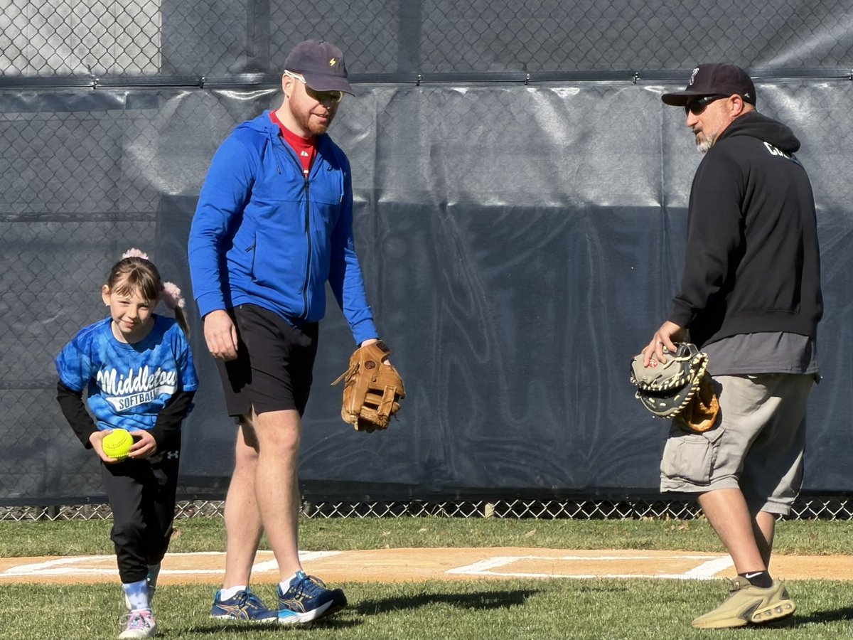 Christie Simon tweet media