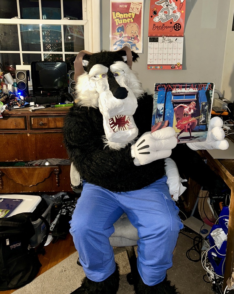 wiley207's tweet photo. I can't believe I made my first fursuit head ten years ago now. Naturally, I've come a long way since then! https://t.co/0zoUAFJ7mR