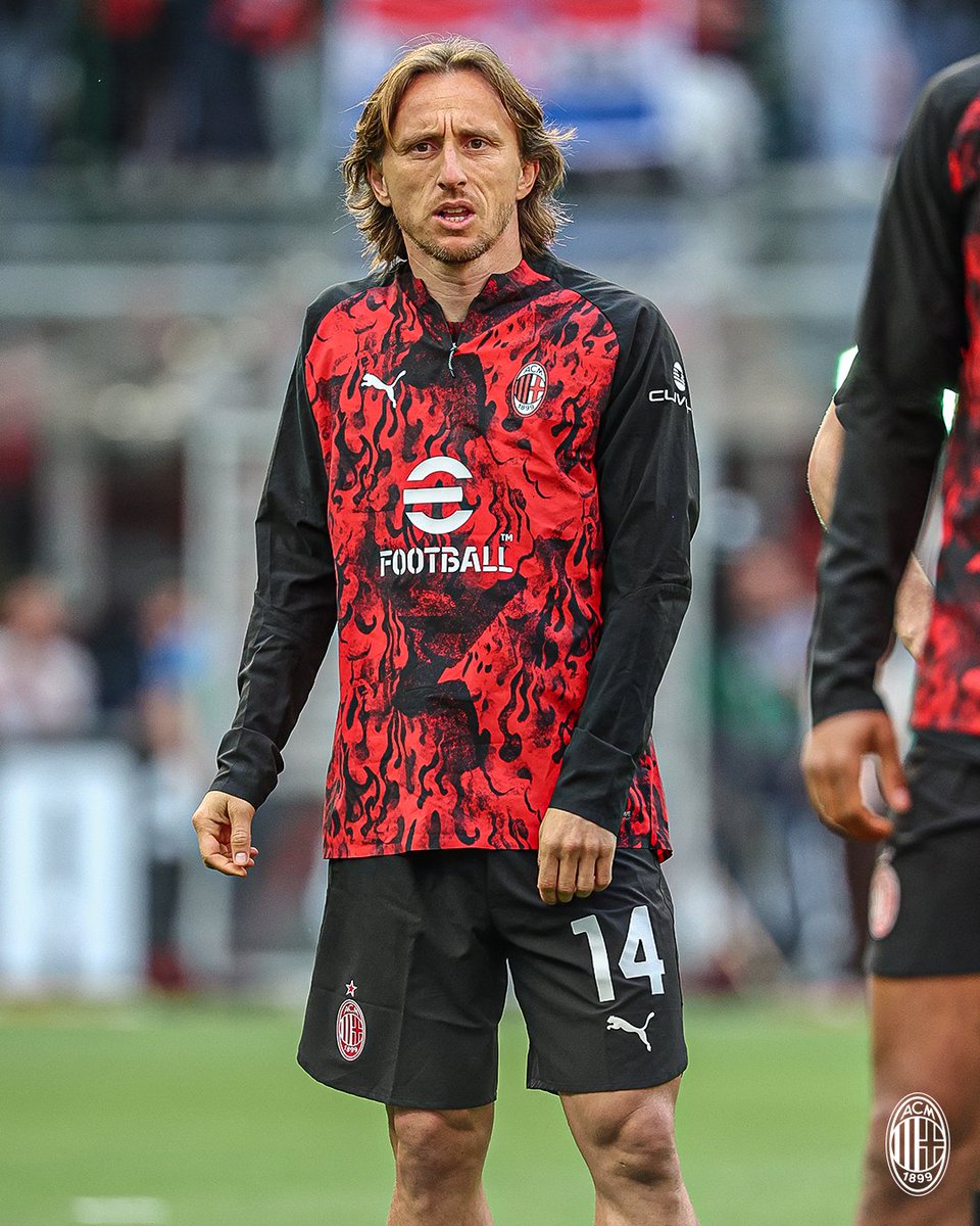 AC Milan tweet media