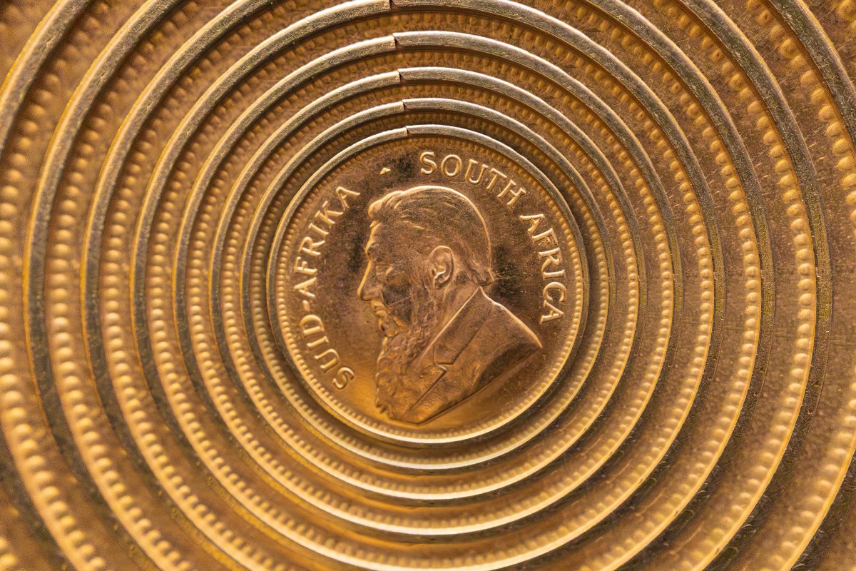 HarrittGroup's tweet photo. Gold, Silver &amp; Estate Collectibles | Online Auction
https://t.co/9UW0Y1WoEx https://t.co/LOtbjXf1gY
