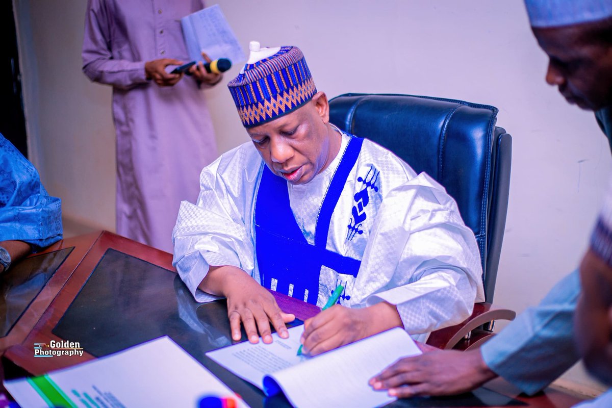 baka_ruth's tweet photo. Handover at the Budget and Economic Planning Gombe State, 10th April 2026: The Hon. Commissioner for Budget and Econ. Planning, Alh. Salihu Baba Alkali (Katukan Nafada),  formally handed over the affairs of the Ministry to the Permanent Secretary, J.I.Ali,mni.@Gombe_BPoffice https://t.co/S7G4Toej51