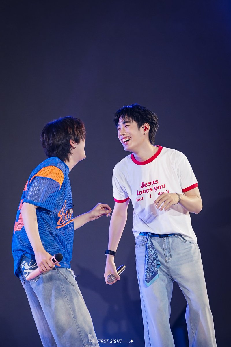 firstsight_2000's tweet image. ให้เลย เมะทิมีความสุขทิฉุดอ่ะ

TLEFIRSTONE SONGKRAN26 ICONSIAM
#TLEFIRSTONExICONSIAM