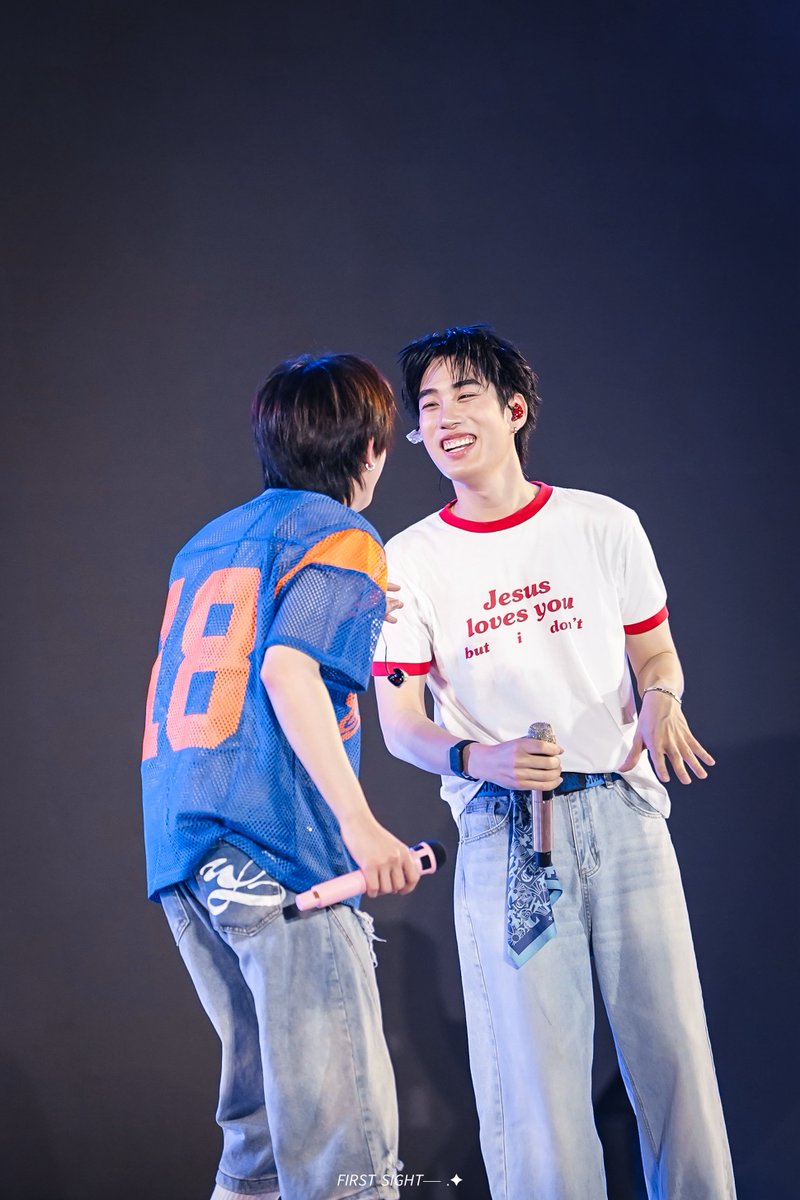 firstsight_2000's tweet image. ให้เลย เมะทิมีความสุขทิฉุดอ่ะ

TLEFIRSTONE SONGKRAN26 ICONSIAM
#TLEFIRSTONExICONSIAM