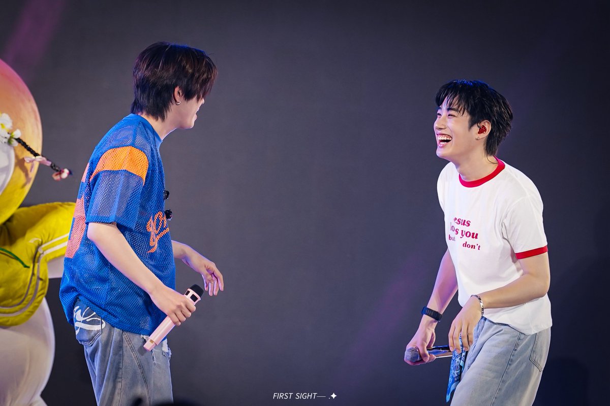 firstsight_2000's tweet image. ให้เลย เมะทิมีความสุขทิฉุดอ่ะ

TLEFIRSTONE SONGKRAN26 ICONSIAM
#TLEFIRSTONExICONSIAM