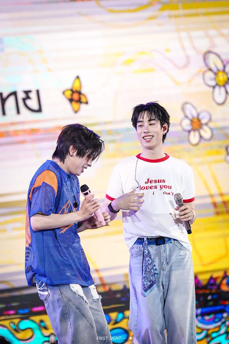 firstsight_2000's tweet image. ให้เลย เมะทิมีความสุขทิฉุดอ่ะ

TLEFIRSTONE SONGKRAN26 ICONSIAM
#TLEFIRSTONExICONSIAM