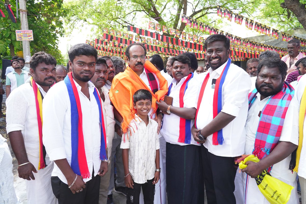 Siddharthappaa's tweet photo. 11.04.2026 காரியாபட்டி 
மேற்கு - ஒன்றியம்
திருச்சுழி சட்டமன்ற தொகுதி வெல்லும் வேட்பாளர் மாண்புமிகு அமைச்சர் @TThenarasu அவர்களின் தேர்தல் பரப்புரை பயணத்தில் 
💥💥💥 @imKalaiVani @velichamtvtamil @BalajiVck https://t.co/dZZvZQzSaZ