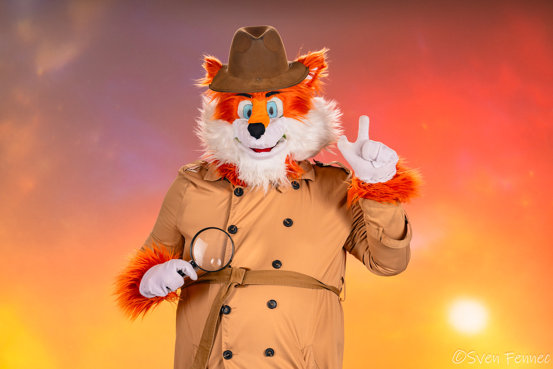 wiley207's tweet photo. I can't believe I made my first fursuit head ten years ago now. Naturally, I've come a long way since then! https://t.co/0zoUAFJ7mR