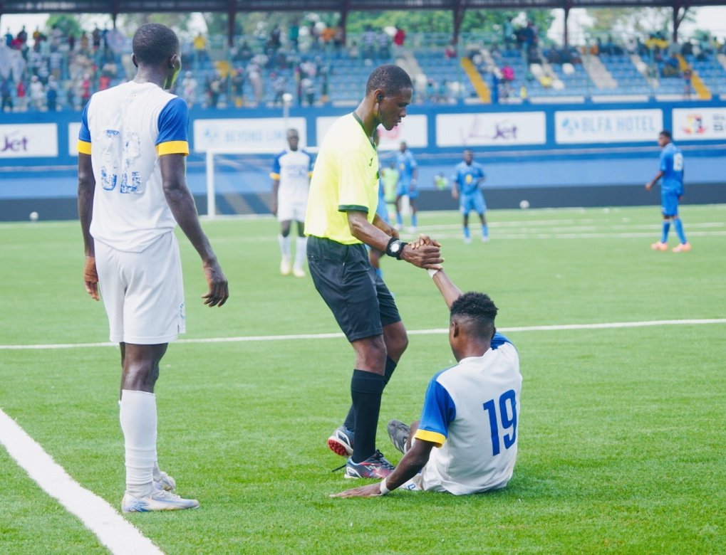 TCC_League's tweet photo. 46' Dino SC π΅ 1-1 βͺοΈ Atlantic Business FC
We are back underway in Ikenne.
Watch the match here π
https://t.co/VjnwxlBF3J
#TCCCupFinal | #DSCATL | #TCCCup26 | #Bet9ja https://t.co/xbgd5M7ErI