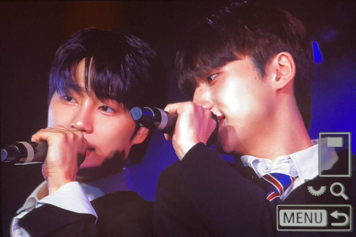 260411 K-stage O!  1部

💙🩶

#DIAZ #디아즈
#MINGUN #민건 #ミンゴン
#SINWOO #신우 #シヌ