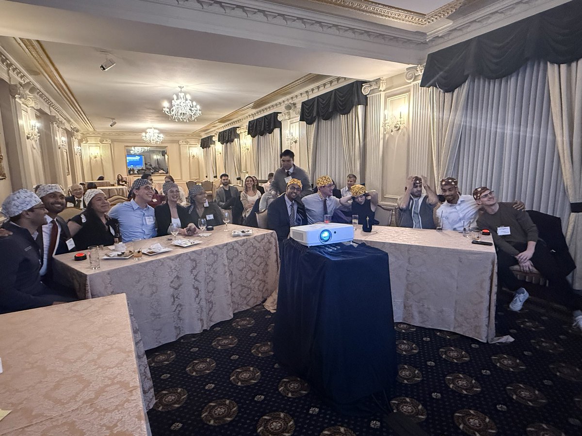 Mecker G Möller MD FACS MAMSE tweet media