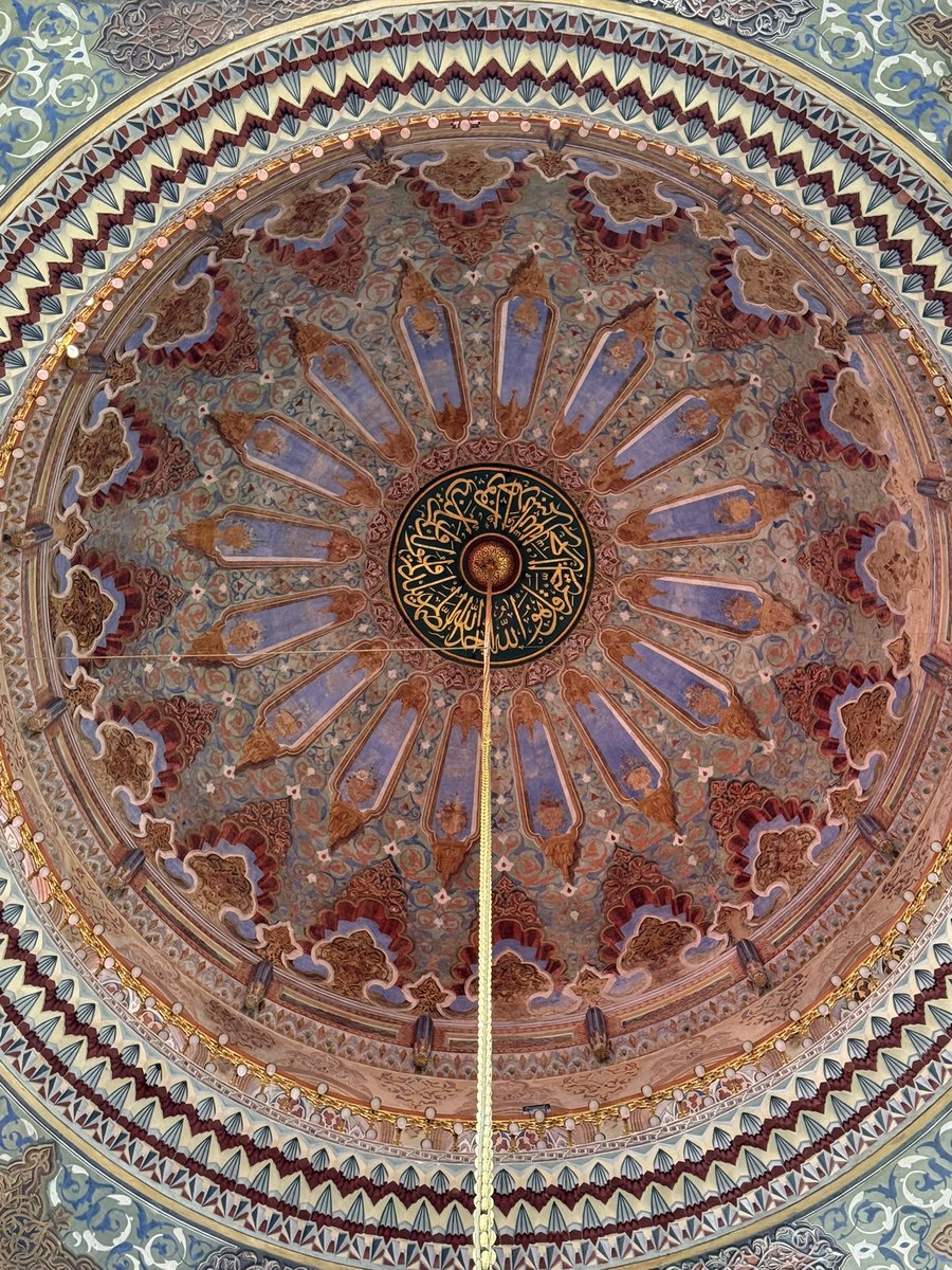 kayamerthasan_'s tweet photo. Pertevniyal Valide Sultan Camii kubbesi, Aksaray https://t.co/RnB8WsDzo2