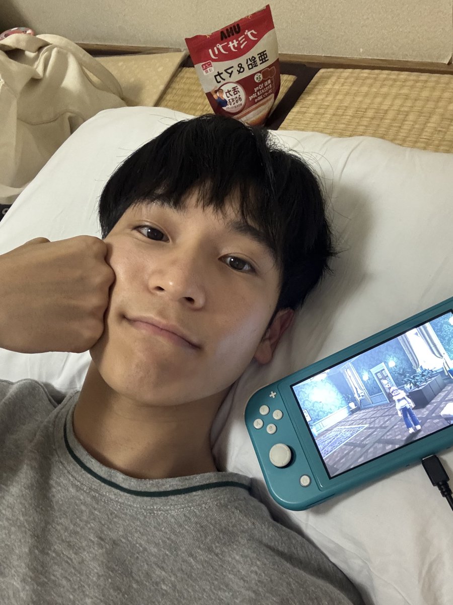 ママココ tweet media