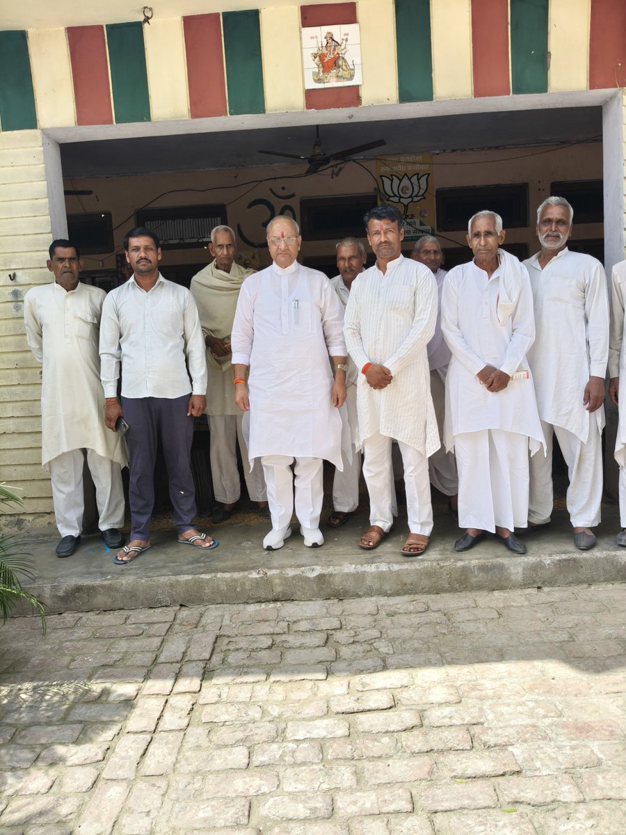MajraRaj's tweet photo. भाजपा के निर्देश के क्रम में ग्राम बस्ती चलो अभियान के अंतर्गत जनपद सहारनपुर की विधानसभा नकुड के ग्राम मोहद्दीपुर में पहुंचकर उपस्थित साथियों से विषय पर चर्चा की https://t.co/arrtzRCY6B