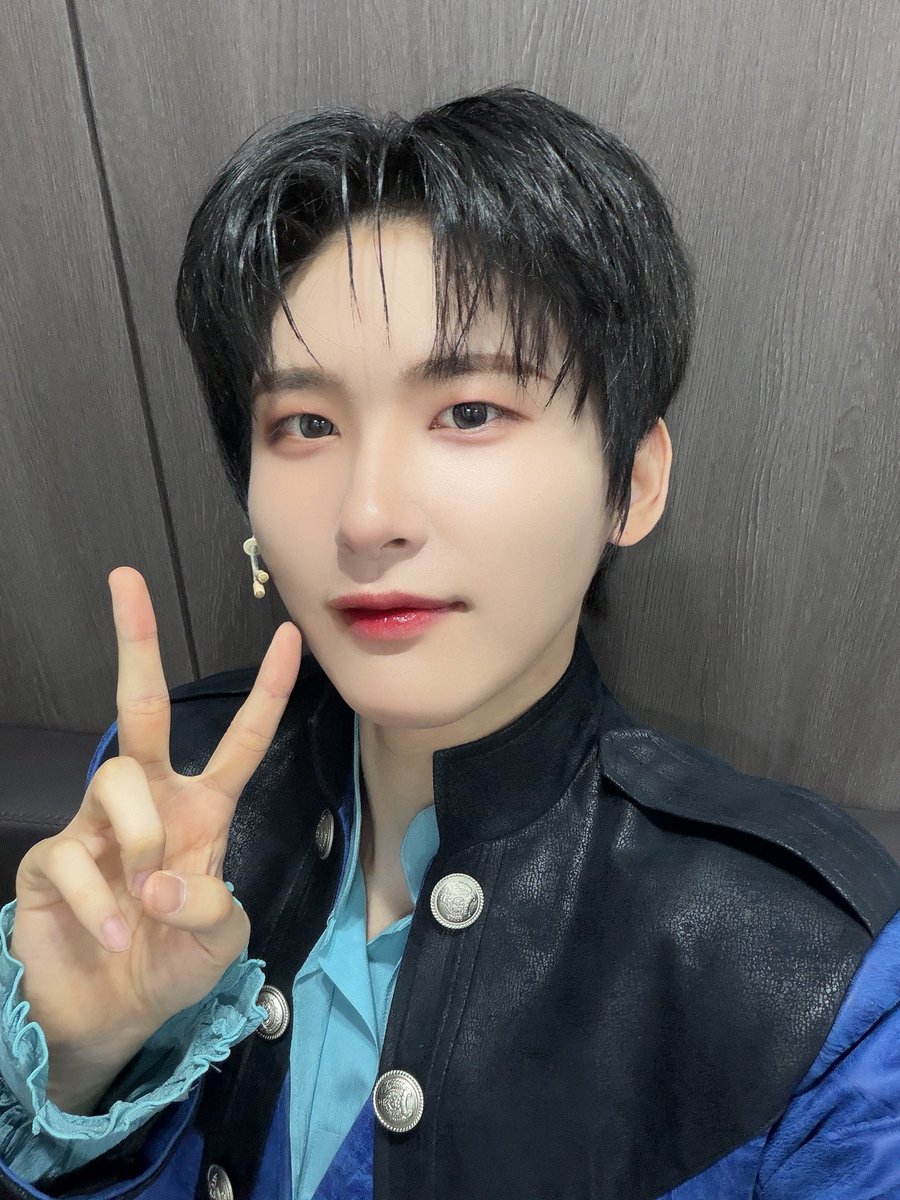 내일도 베로나에서 만나 💙
#우빈