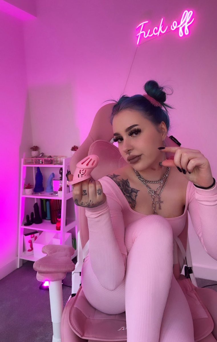 Goddess Vici tweet media