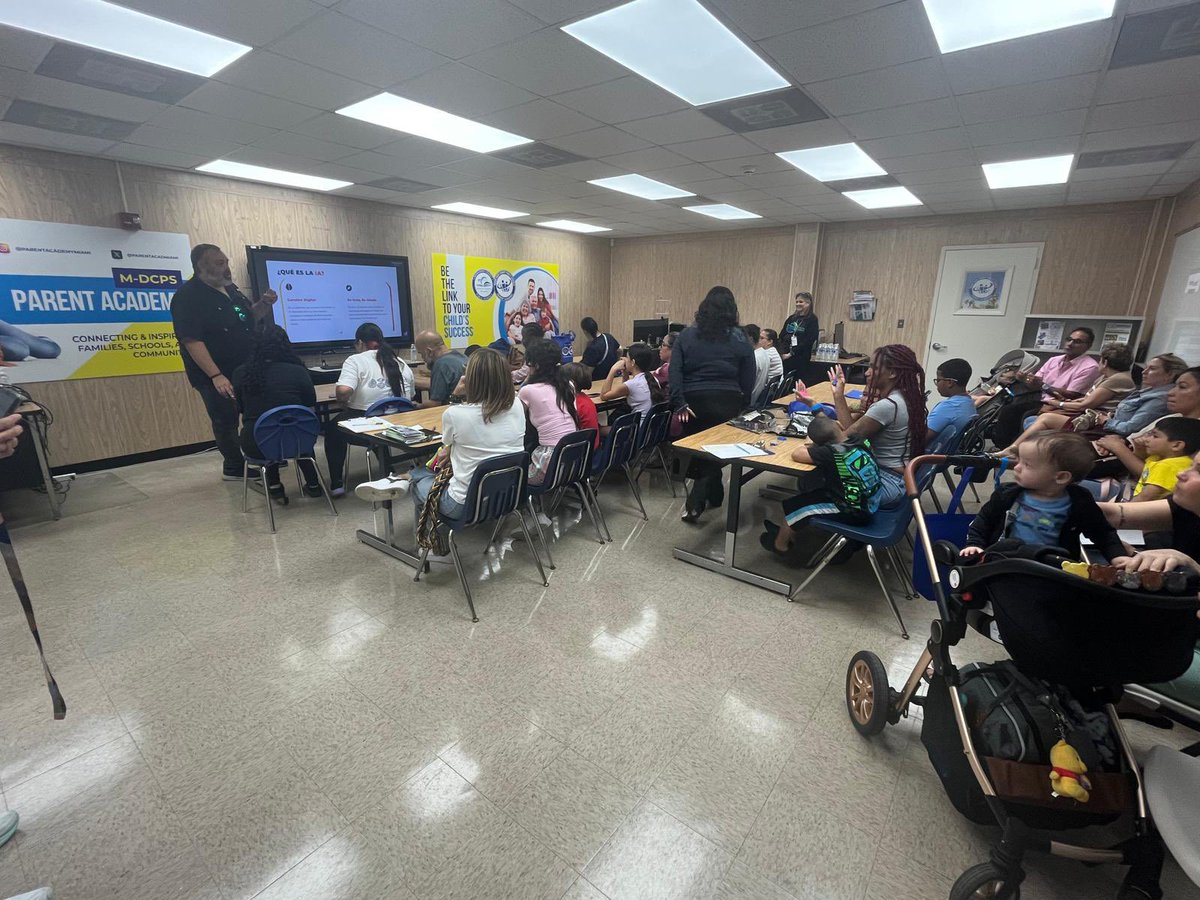 iLearnMDCPS's tweet photo. 🎉 Spring Into Success with the @ParentAcadMiami! 
We’re spending the morning at the Parent Academy Spring Fest and you should definitely join us to learn more about Artificial Intelligence! Thank you, Mr. Mateo, Assistant Superintendent for your leadership! @iLearnMDCPS https://t.co/yPbuHnxpgU