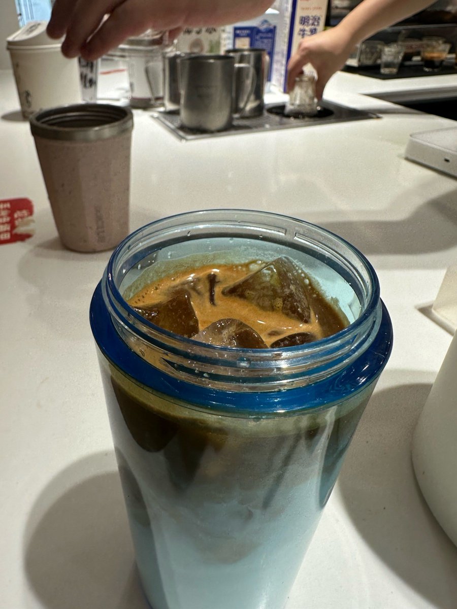 ลุง หนวด tweet media