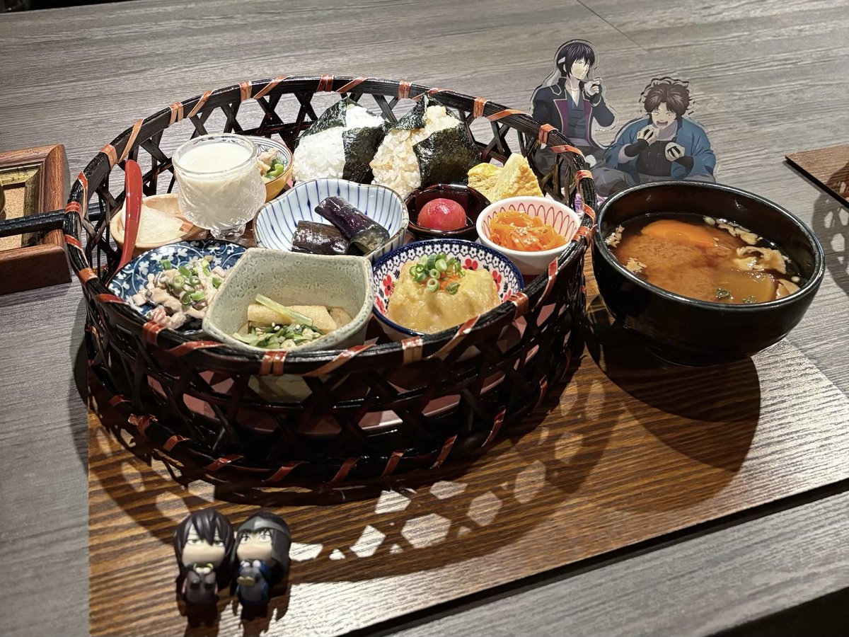 （ ＝･ ω ･ っ ）3♡ tweet media