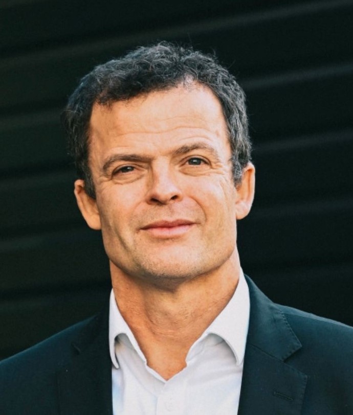 ASCOPost's tweet image. 🔬 A step forward in a rare #kidneycancer subtype
CALYPSO (phase II): Savolitinib + durvalumab shows promising survival benefit in MET-driven papillary #RCC: 27.4 months OS.
⏳ Phase III data awaited.
🔸 Thomas Powles, MD, MBBS (@tompowles1) | @JCO_ASCO
🔗 ascopost.com/news/april-202…