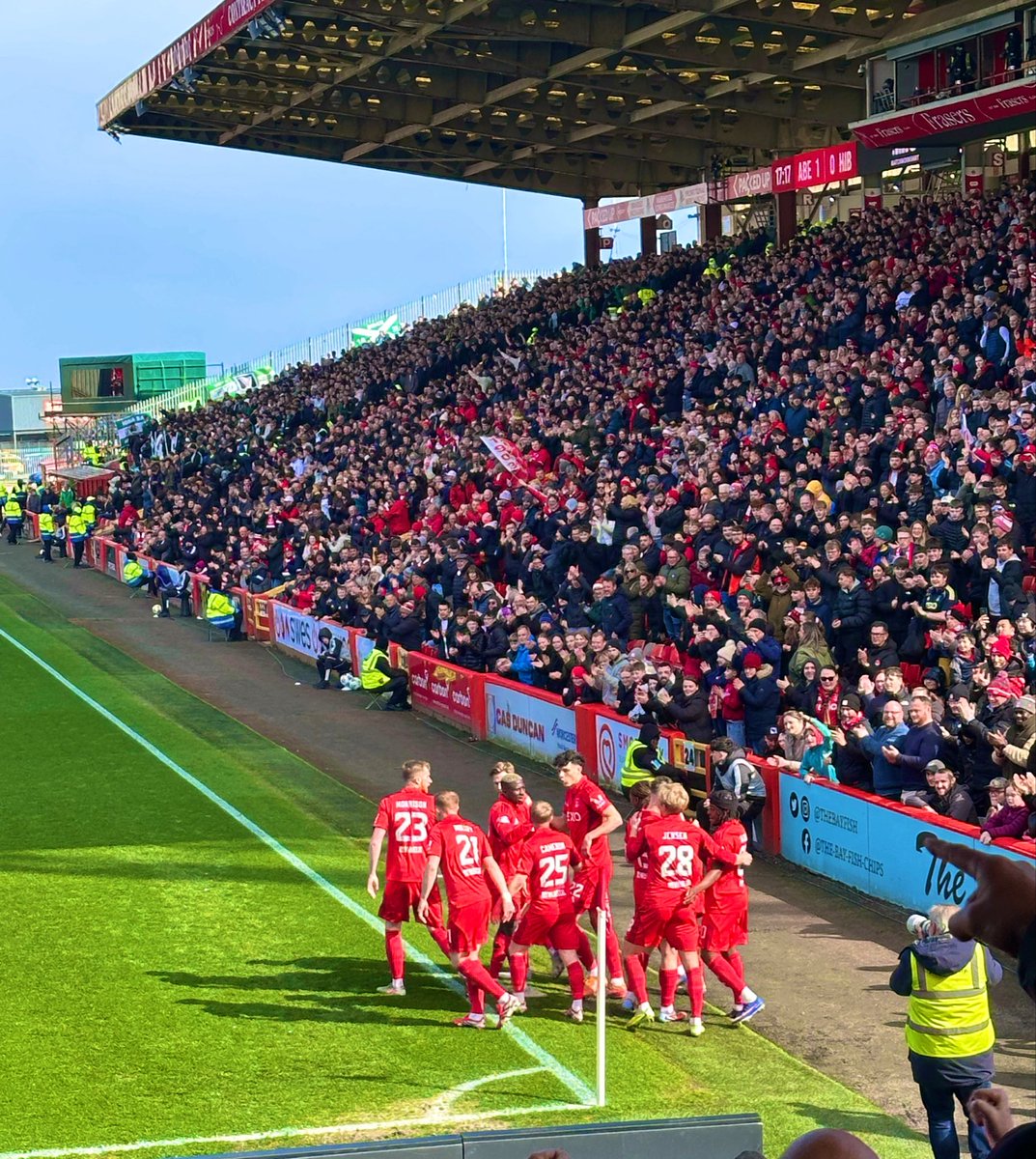 🔴⚪️ tweet media