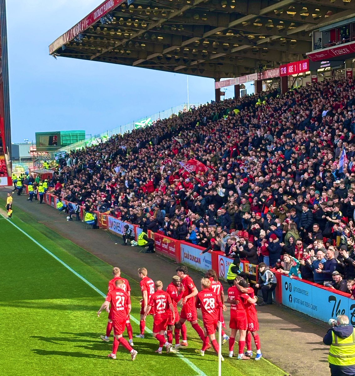 🔴⚪️ tweet media