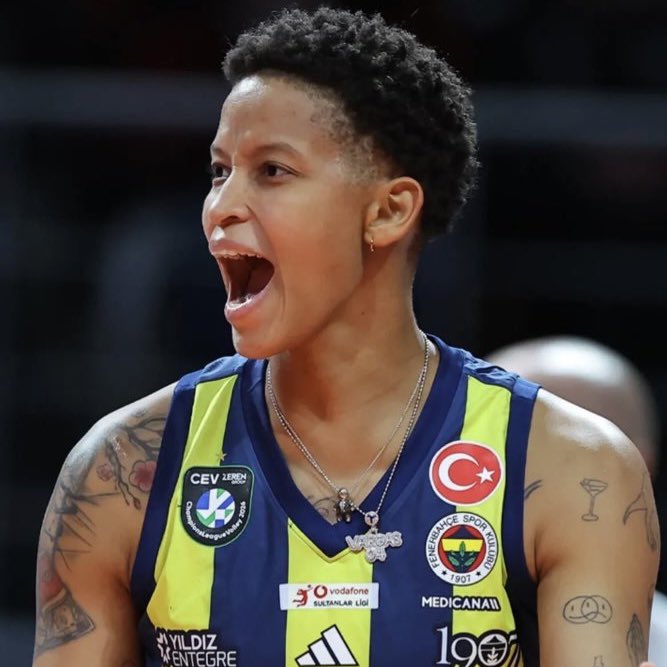 VolleyDaily3_0's tweet photo. 🔝 Top scorer 

Melissa Vargas 🇨🇺 🇹🇷 ⚔️ Vakifbank
28 points, +20 WL

⚡️ 22/32 69%
☄️ 4 aces
🧱 2 block
❌ 2x blocked, 4 service, 2 attack err https://t.co/NAHR6tjFa3