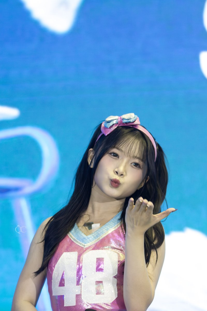 QueenCards 🪄 tweet media