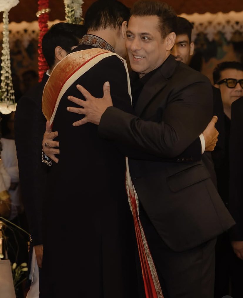 Beingshs tweet media