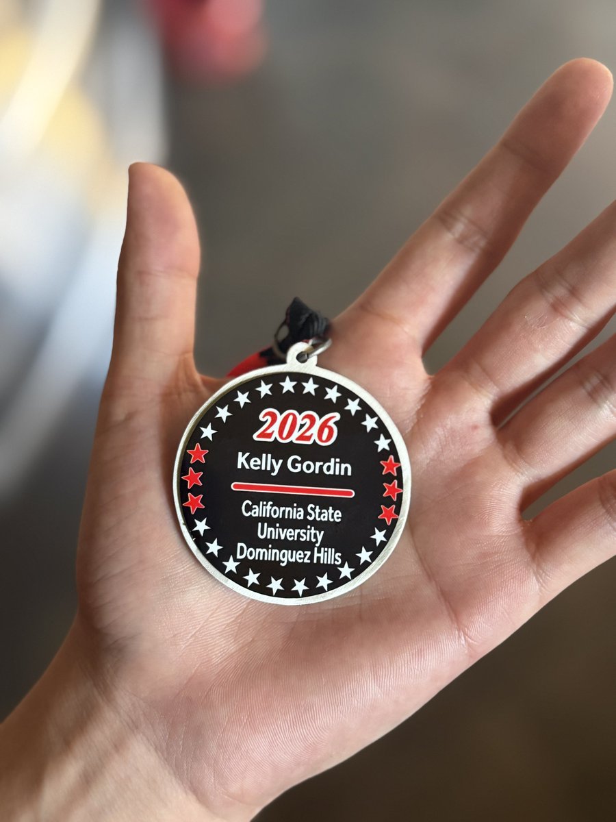 KellyiisKooL tweet media