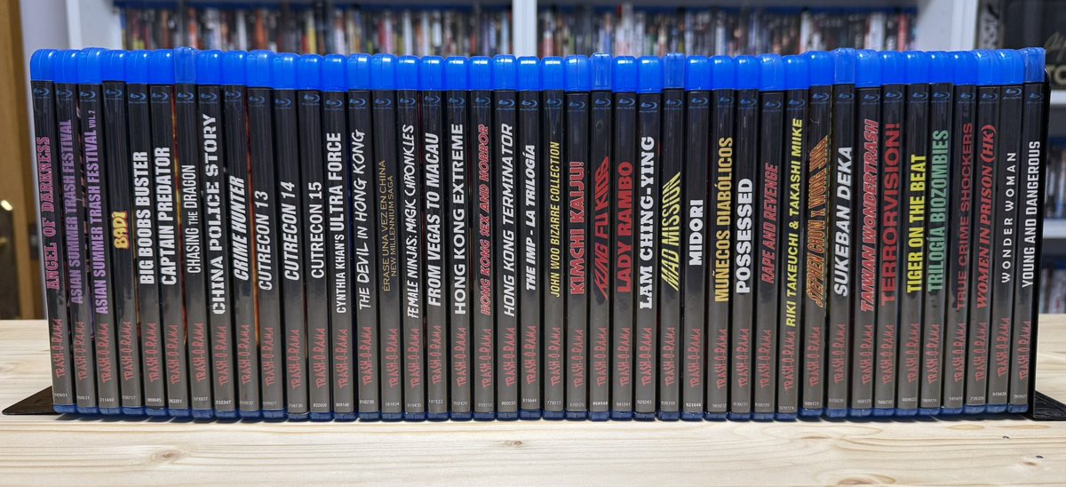 Y así vamos con la colección de #Trashorama en Blu-ray: 42 lanzamientos, por ahora, y deseando que haya alguna que otra reedición para poder ir adquiriendo viejos lanzamientos que se me escaparon. Droga dura.