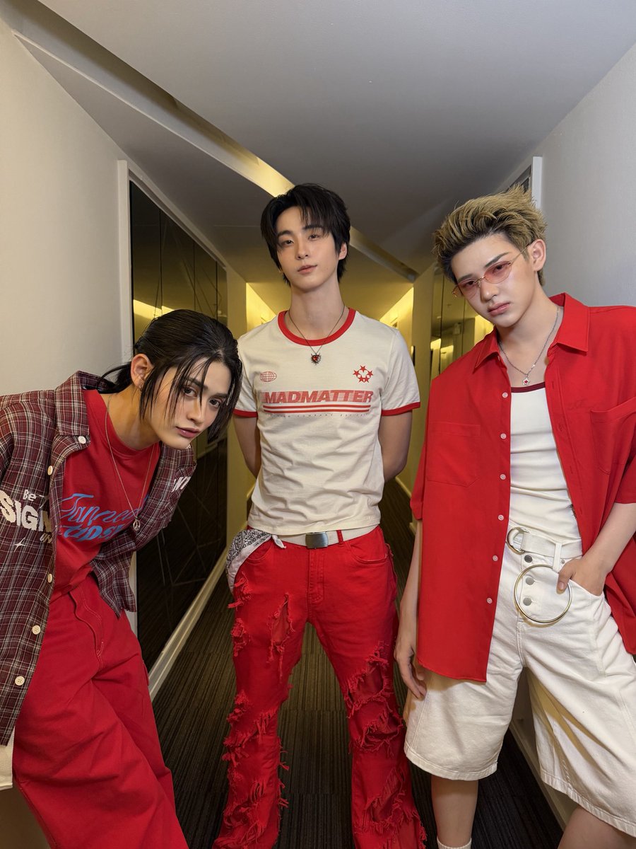 ATLASofficialTH's tweet image. [ Photoset ☎️ ] ATLAS at หาดใหญ่ Songkran Like A PRO

🗓️ 11.04.2026
📍แม็คโคร สาขาหาดใหญ่ จ.สงขลา

#SongkranLikeAPROxATLAS
#SongkranLikeAPRO
#สงกรานต์หาดใหญ่ 
#ATLASth #ATLAS_th
#XOXOentertainment