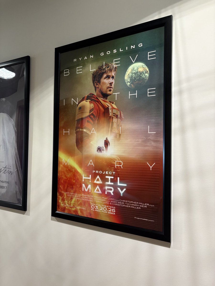 sara 🪐 tweet media