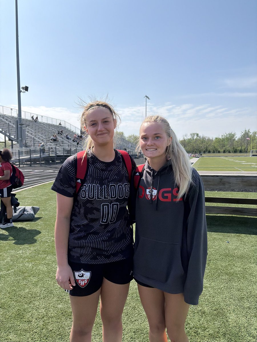 SikestonSoccer's tweet photo. Our players of the game(s):

Aubreigh Landers last night
Kennedi Sims today https://t.co/ov3NQUyFdI