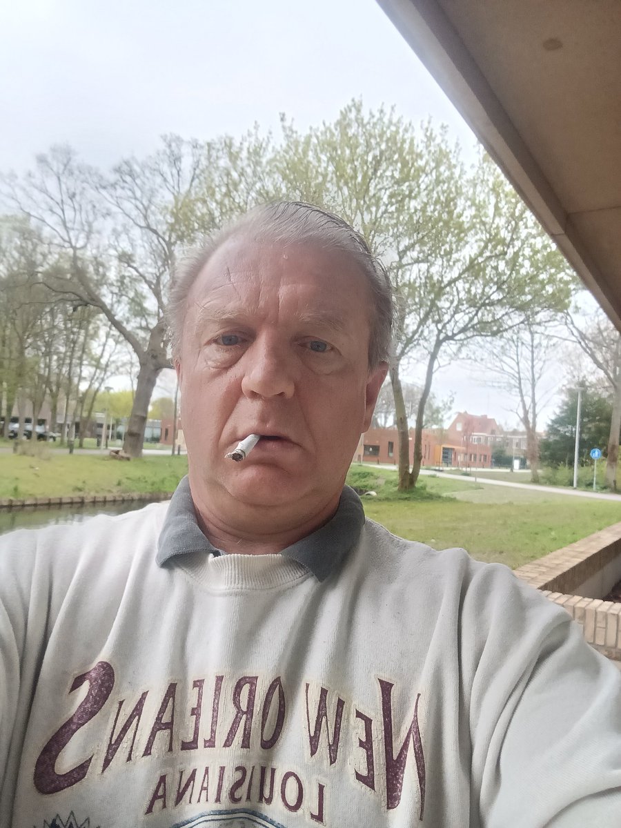 Hallo okay!!!den haag vandaag!!!alles goed!!!door omstandigheden!!!alle roddel laster stalk en meer etc!!!zou ik wat verkeerds gezegt geschreven of gedaan hebben!!!excuses!!!daaaaag!!goed leven aan vrienden!!!nah!!!