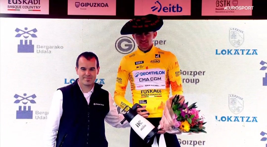 Le Gruppetto tweet media