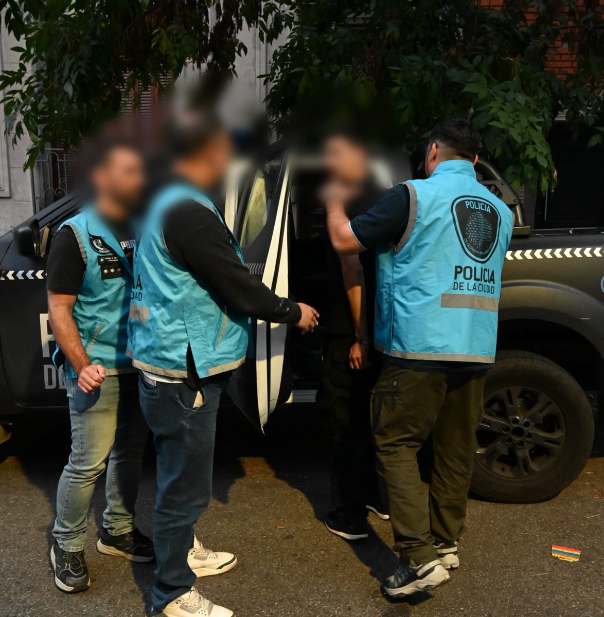 Vía Szeta tweet media