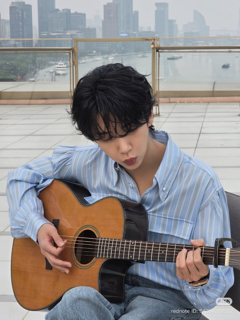 selfolssi ♤ tweet media