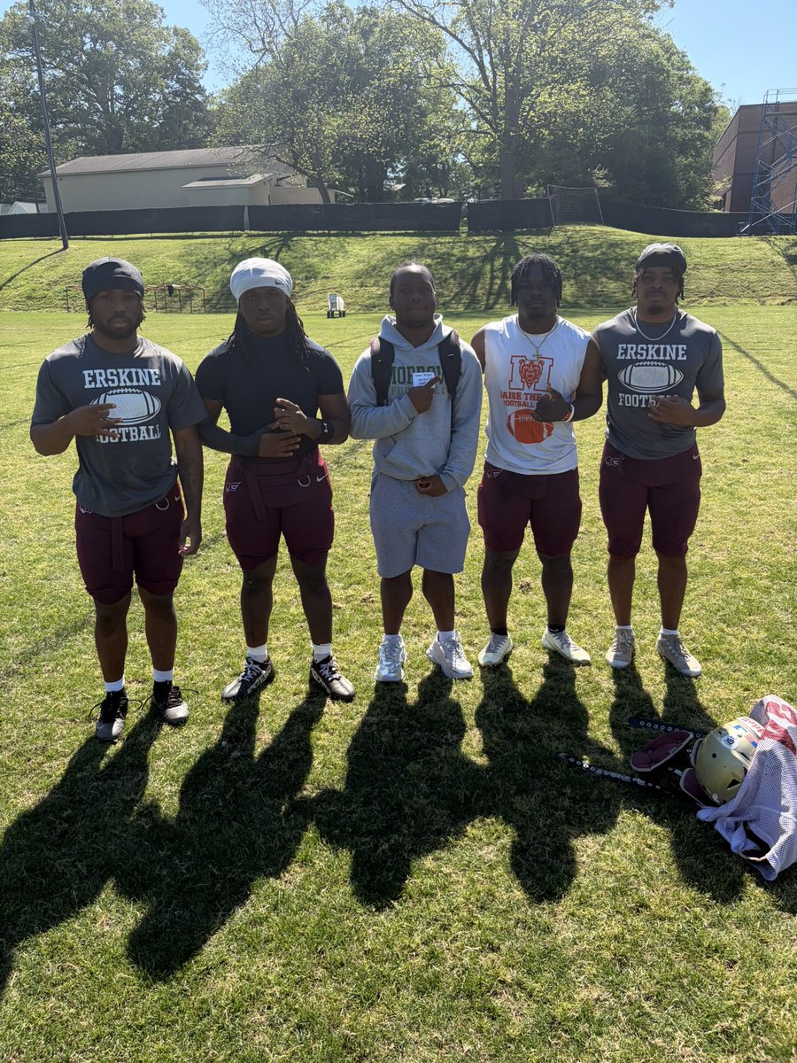 Davon__Wright's tweet photo. Thank you for the junior day invite at Erskine  college @icoachfb  Had a great day Agtg🙏🏾 https://t.co/FPZ8UdfymG