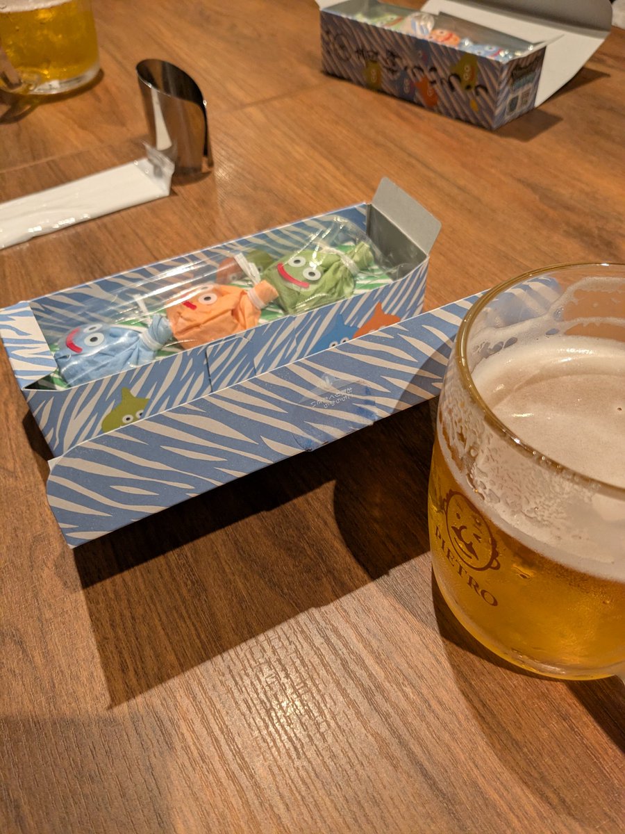 ひろよす tweet media