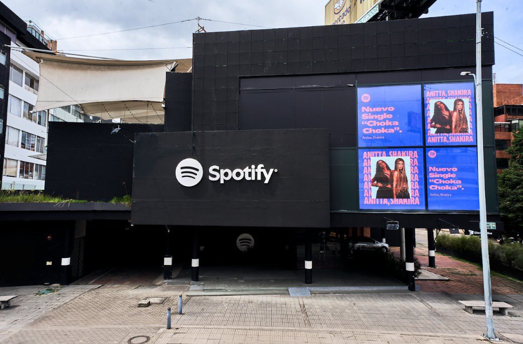 Fonte Anitta tweet media