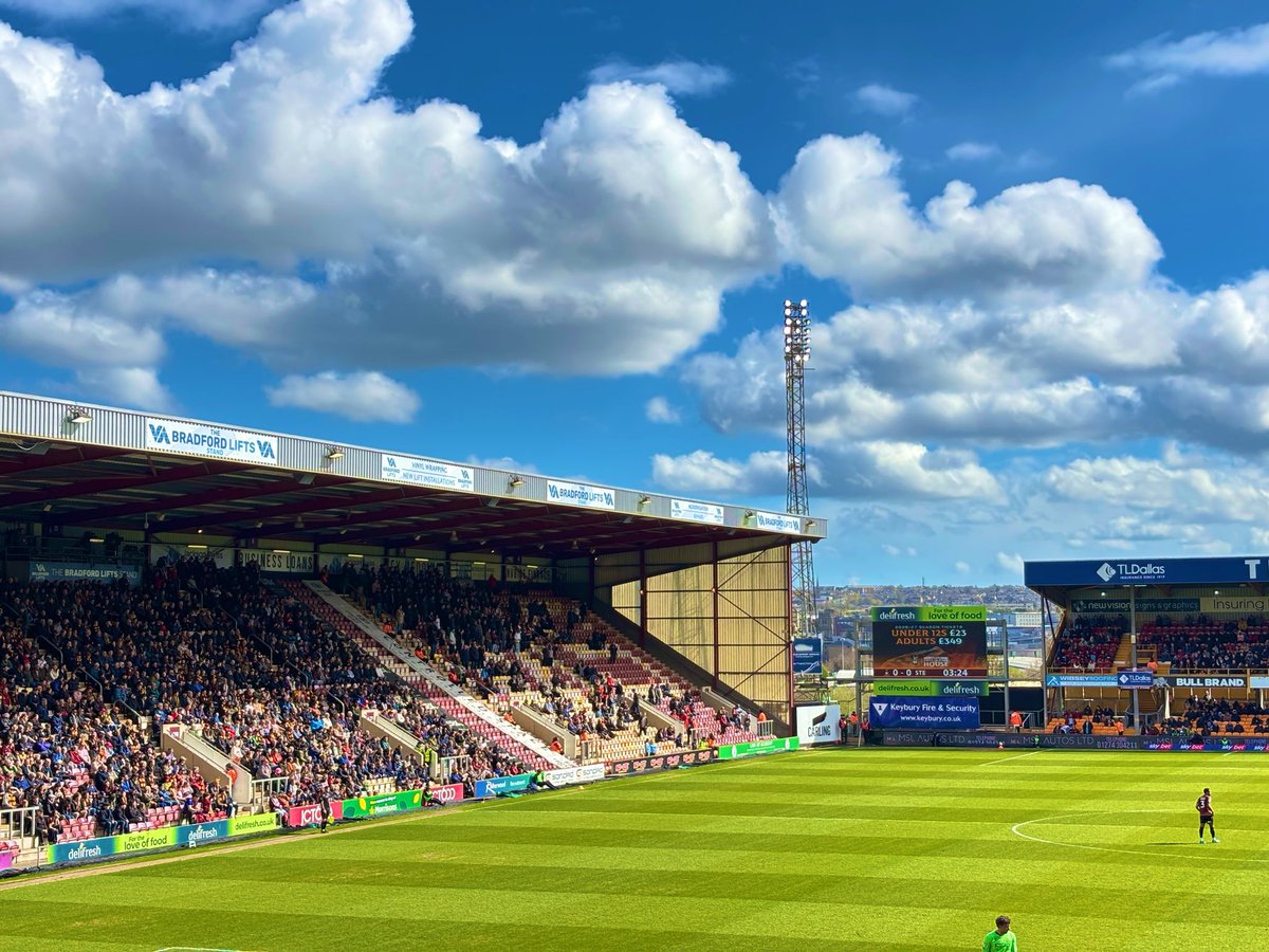 ßen (P) tweet media