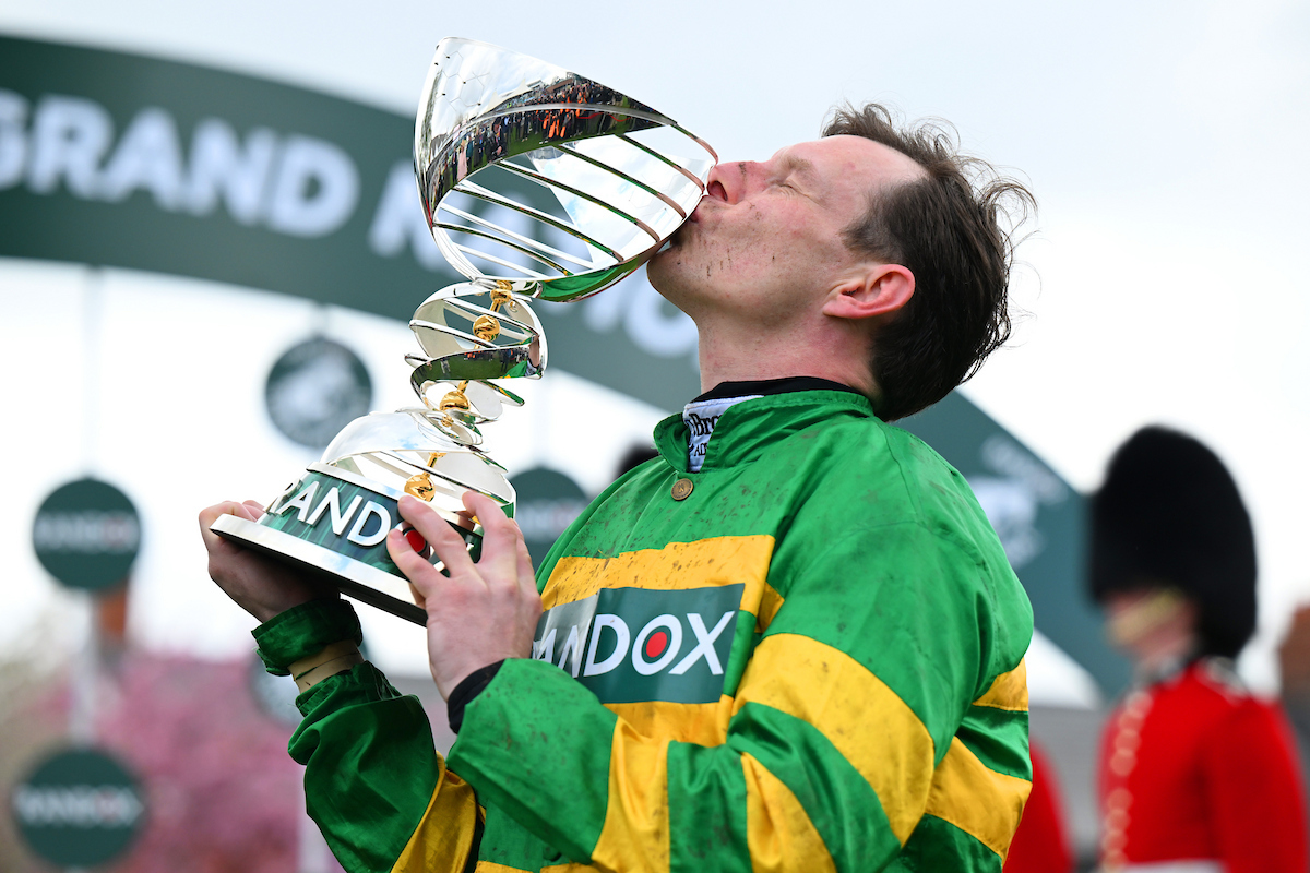 Racing TV tweet media