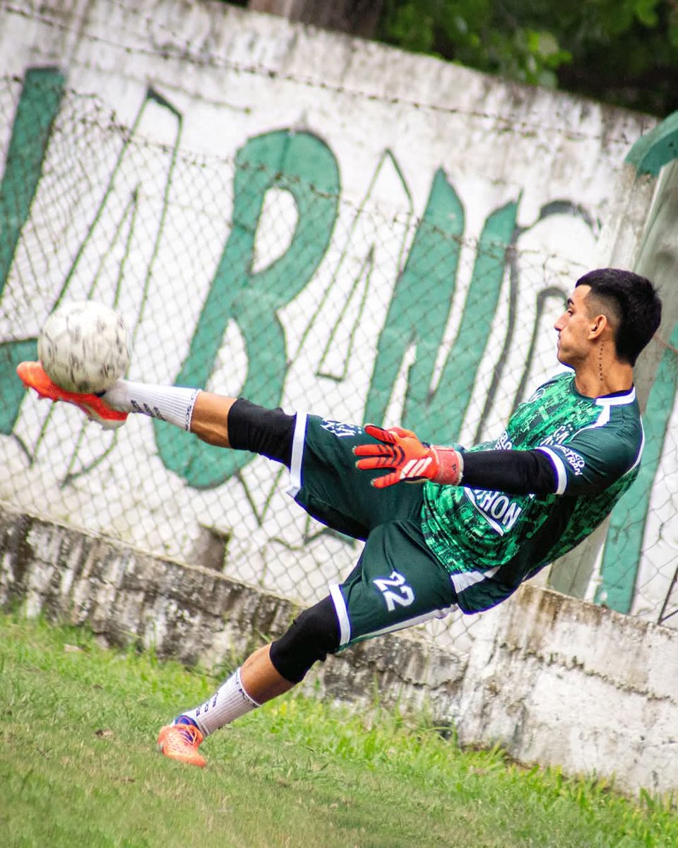 AltoVerdeSimoca's tweet photo. De estreno en el útimo entrenamiento de cara al debut 💪💚🤩

#VamosLosVerdes🇳🇬 
📸: @luis.dgn https://t.co/lXJk7Vj5nk