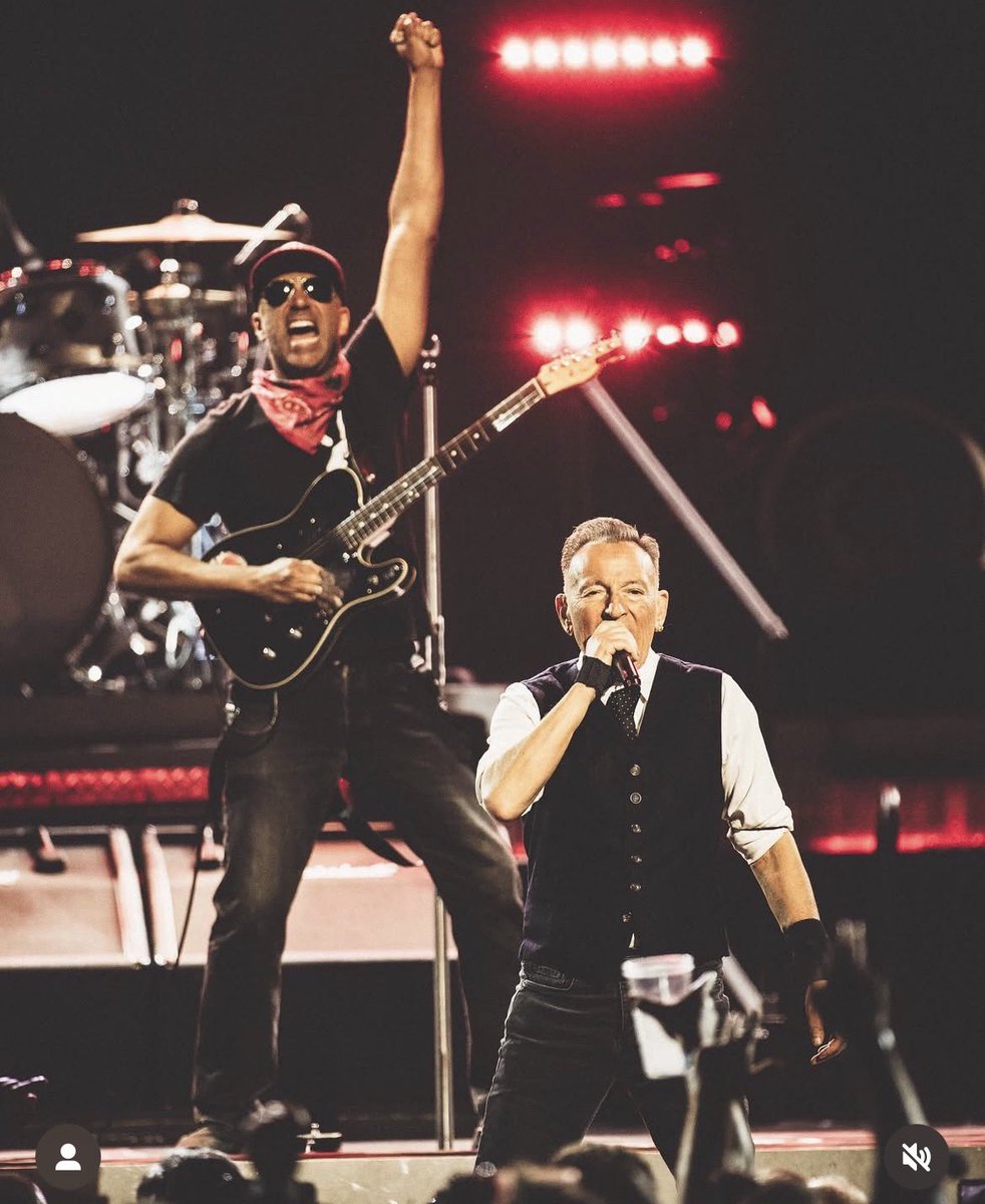 Tom Morello tweet media